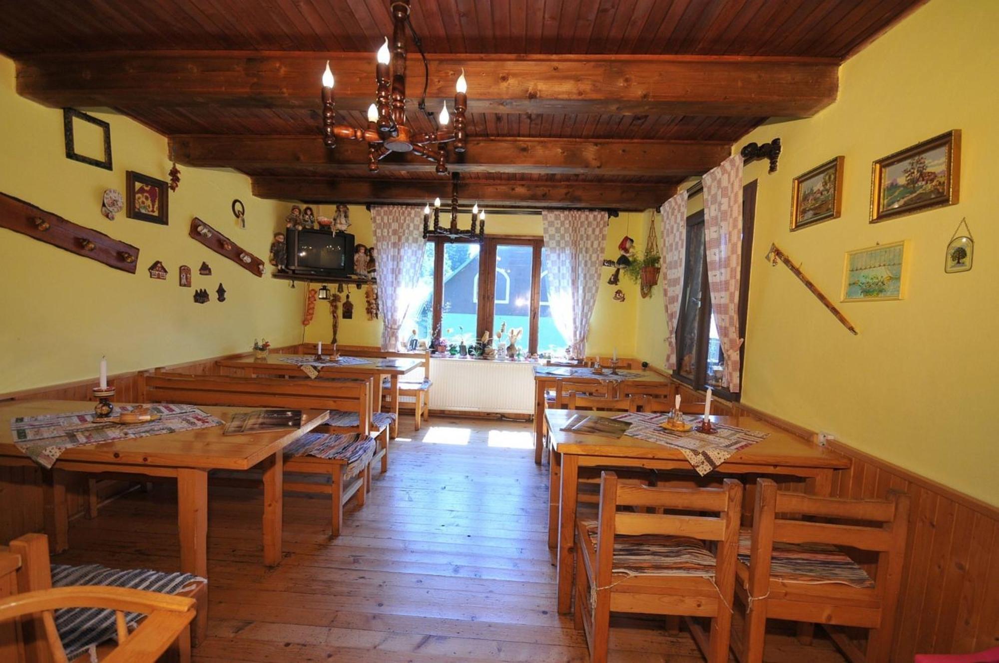 Penzion Pastierna Dedinky Bagian luar foto