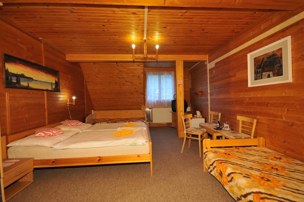 Penzion Pastierna Dedinky Bagian luar foto